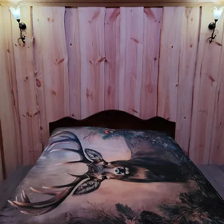 Puumajamajoitus Maaseudulla Camping *