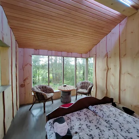 Campsite Puumajamajoitus Maaseudulla