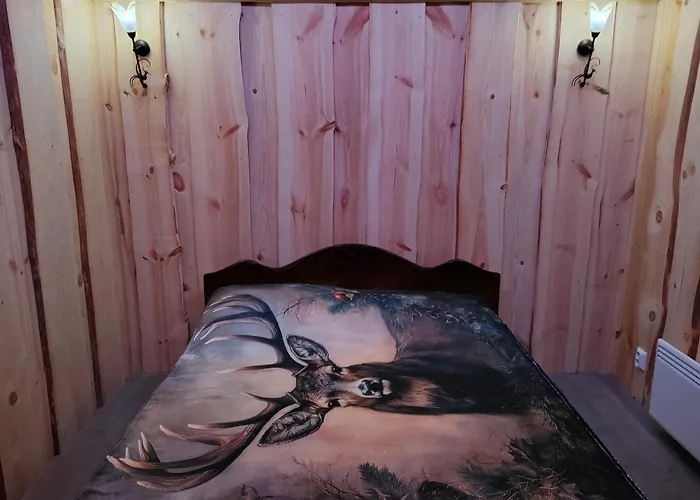 Puumajamajoitus Maaseudulla Kemping *