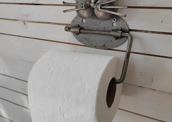 Puumajamajoitus Maaseudulla Kemping